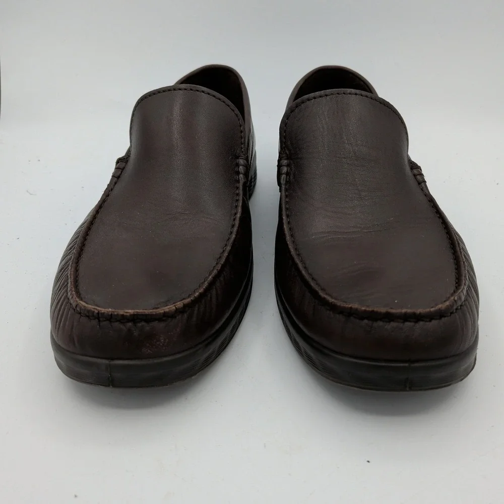 Ecco brand model
